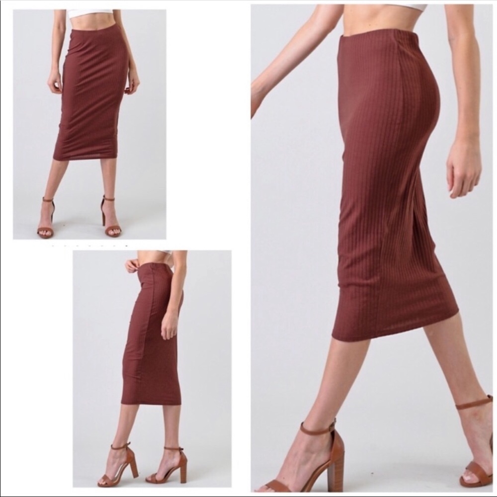 Midi Ribbed Pencil Skirt